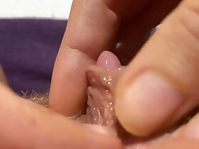 Big clitoris orgasmo