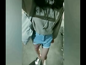 逛街馬路上自慰射精