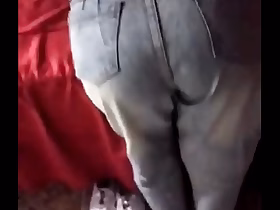 Joven acepta tener sexo por dinero